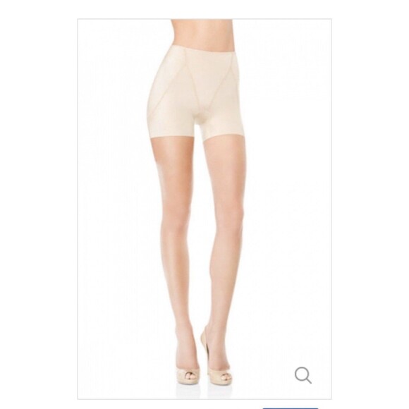 SPANX Nude Beige Slimplicity 1038 Booty Booster Short M Shapewear *No Pads NWOT - Picture 13 of 13